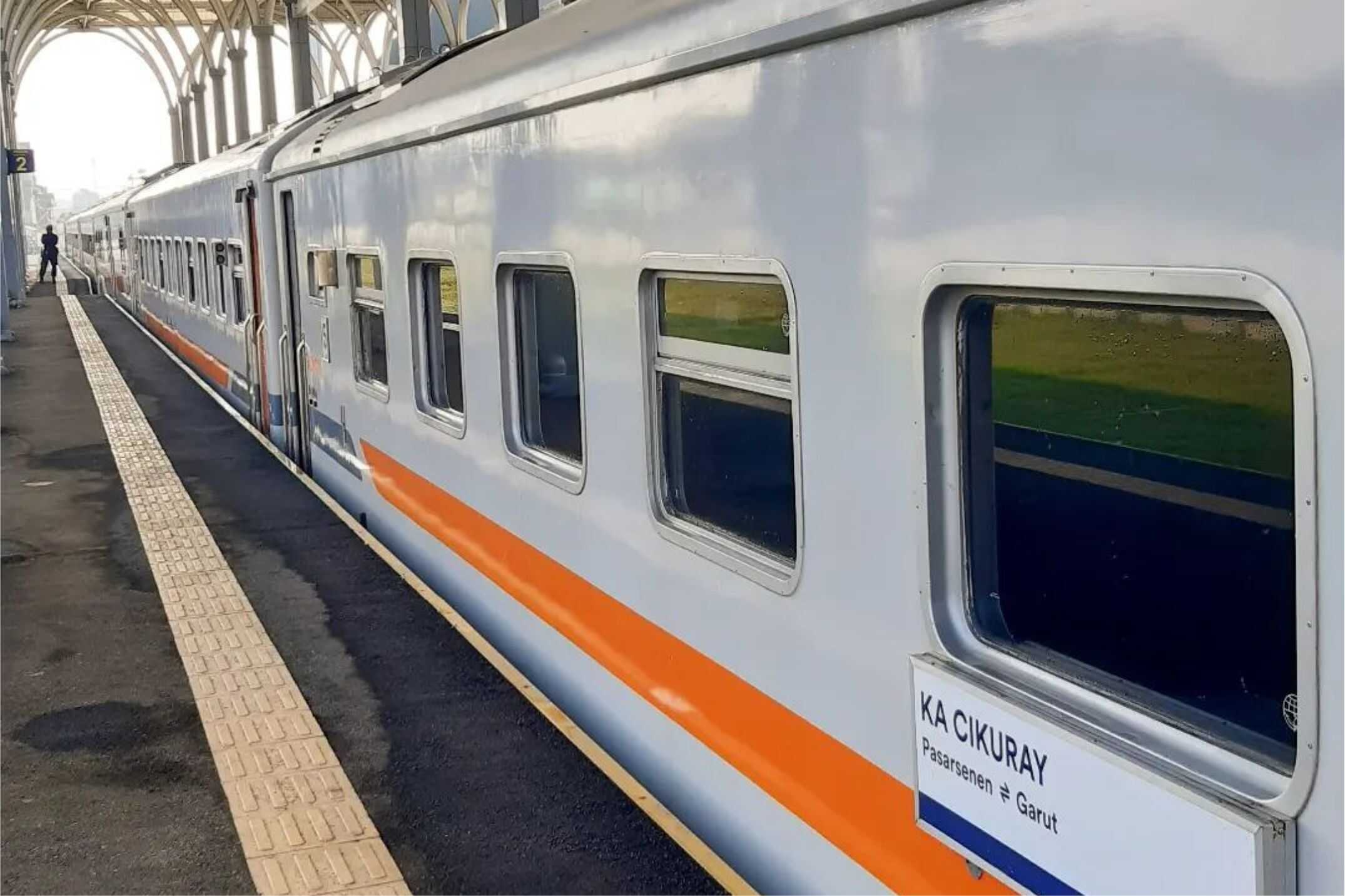 Bupati Usul ke PT KAI Terkait Jadwal Kedatangan Kereta Sore Hari di Stasiun Garut